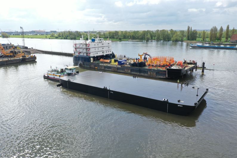 Ponton 4